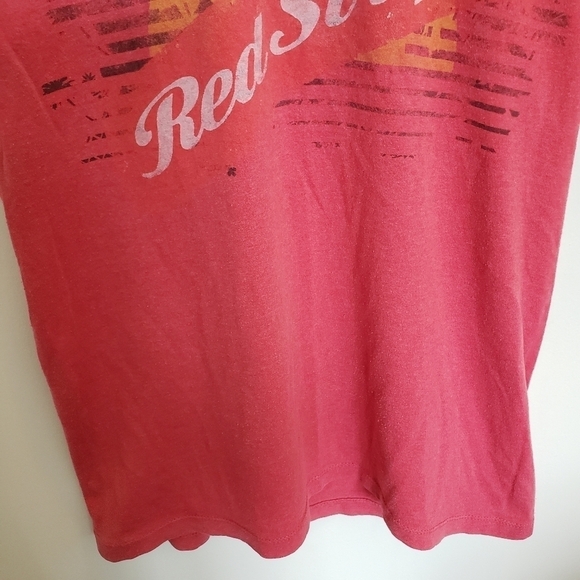 Red Stripe Graphic Tee Red Mens Size Medium - Picture 5 of 7